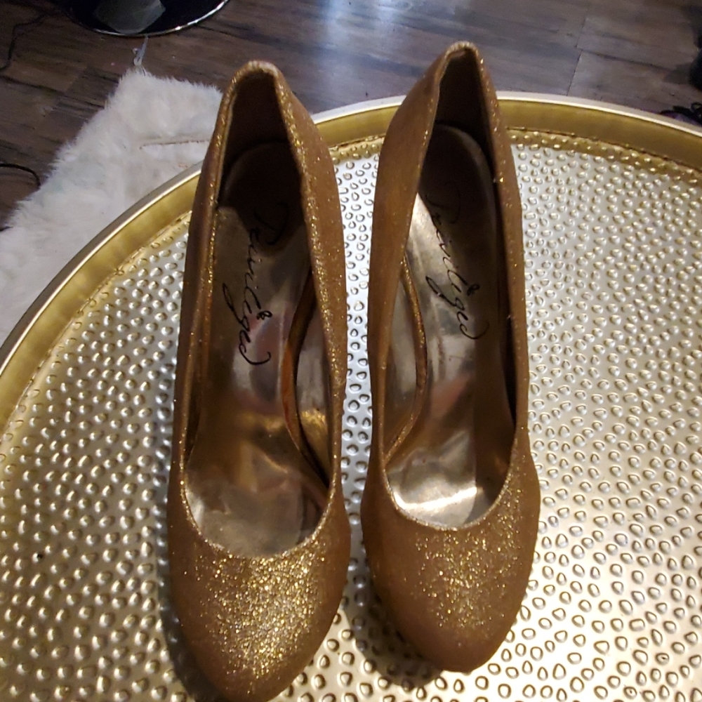 Privileged Sparkly Gold Platform Pump